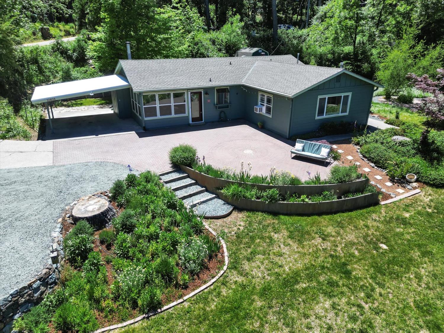 Detail Gallery Image 39 of 69 For 10808 Footwall Dr, Grass Valley,  CA 95945 - 2 Beds | 2/1 Baths