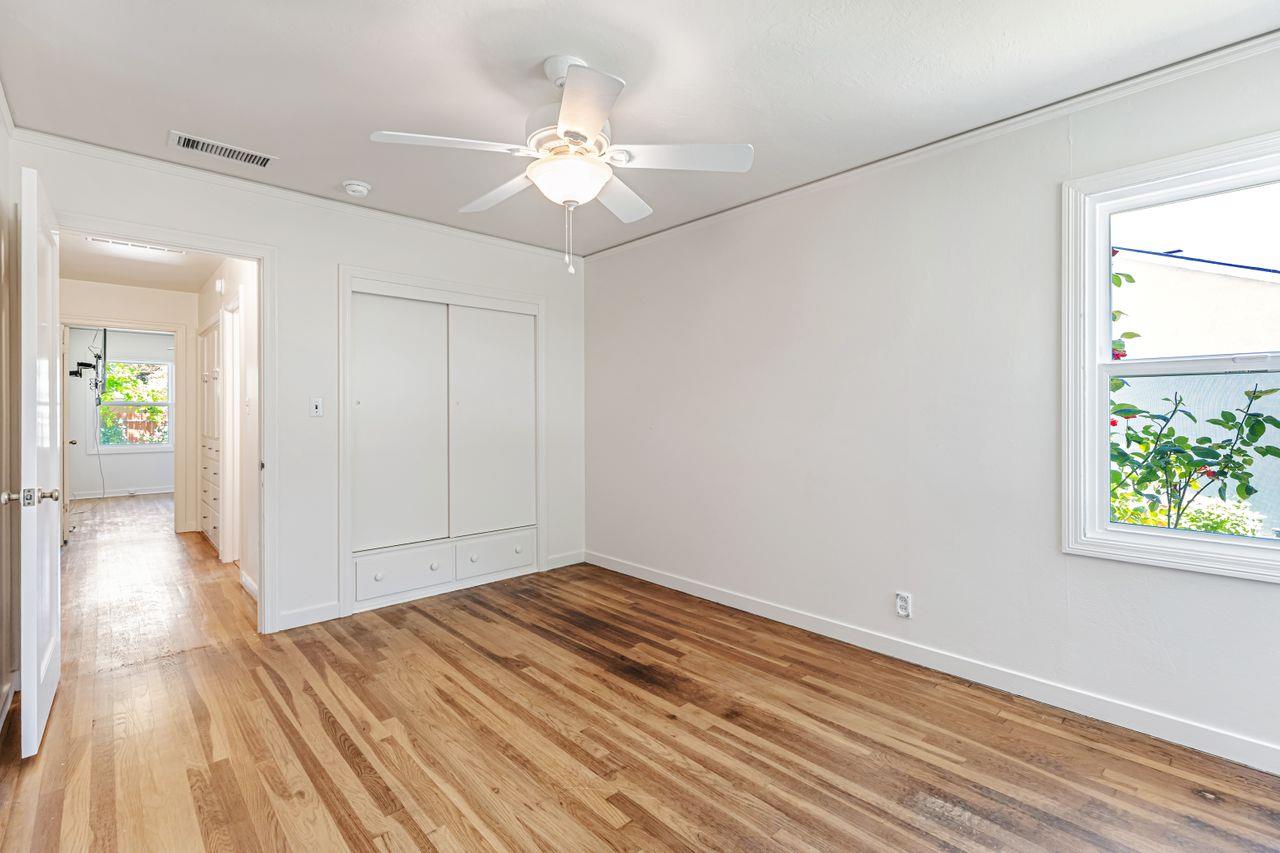 Detail Gallery Image 15 of 23 For 4949 Helen Way, Sacramento,  CA 95818 - 3 Beds | 1 Baths