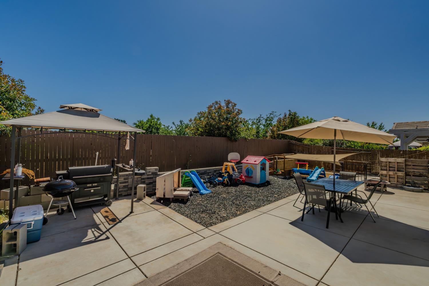 Laurel Court, Ione, California image 26