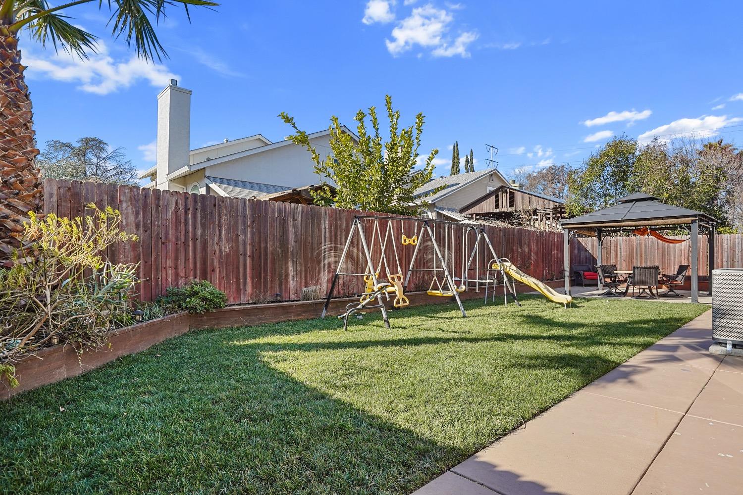 Detail Gallery Image 4 of 24 For 7665 Copper Cove Pl, Antelope,  CA 95843 - 3 Beds | 2 Baths
