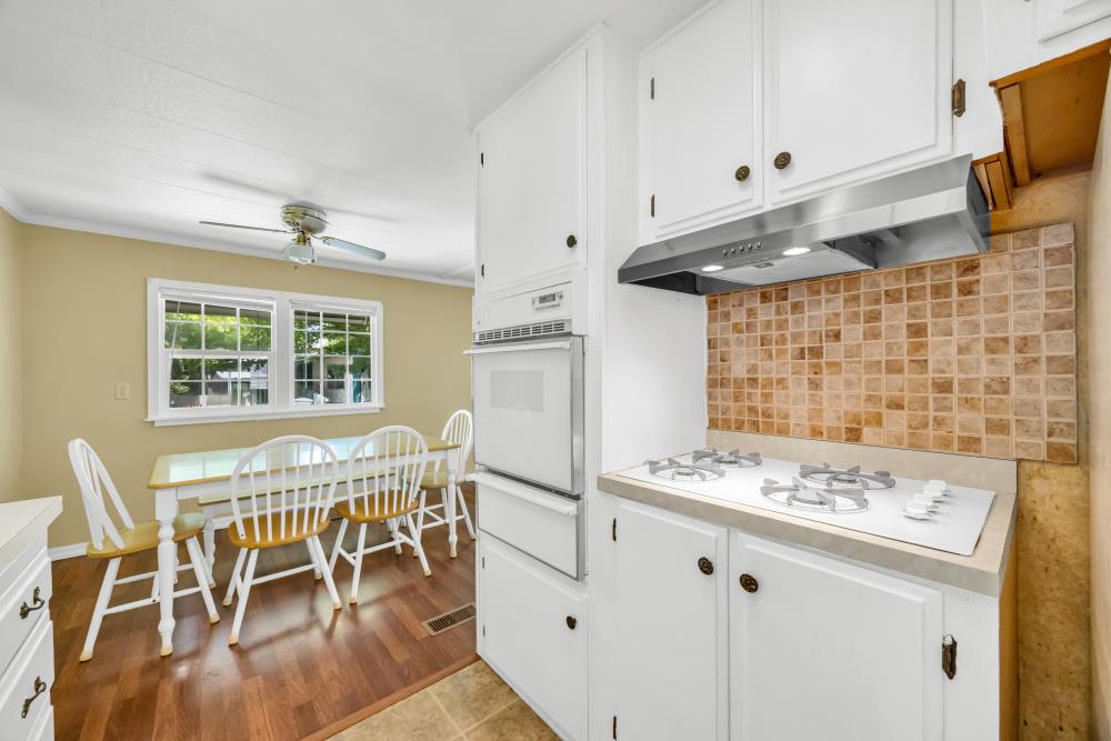 Detail Gallery Image 12 of 38 For 4800 Auburn Folsom Rd #38, Loomis,  CA 95650 - 2 Beds | 1 Baths