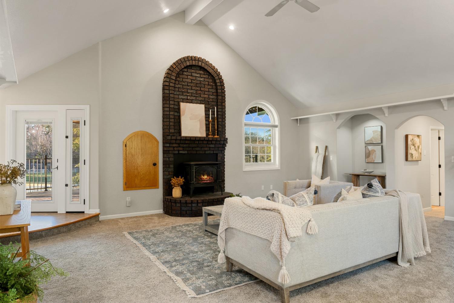 Detail Gallery Image 15 of 52 For 3044 Roughrider Ct, Placerville,  CA 95667 - 4 Beds | 3 Baths