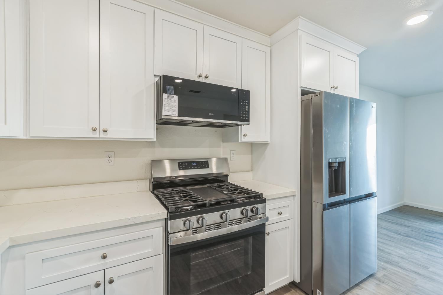 Detail Gallery Image 9 of 30 For 1325 Deodara Way, Paradise,  CA 95969 - 3 Beds | 2/1 Baths