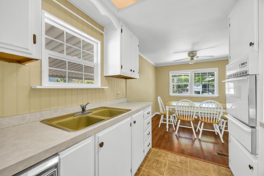 Detail Gallery Image 11 of 38 For 4800 Auburn Folsom Rd #38, Loomis,  CA 95650 - 2 Beds | 1 Baths
