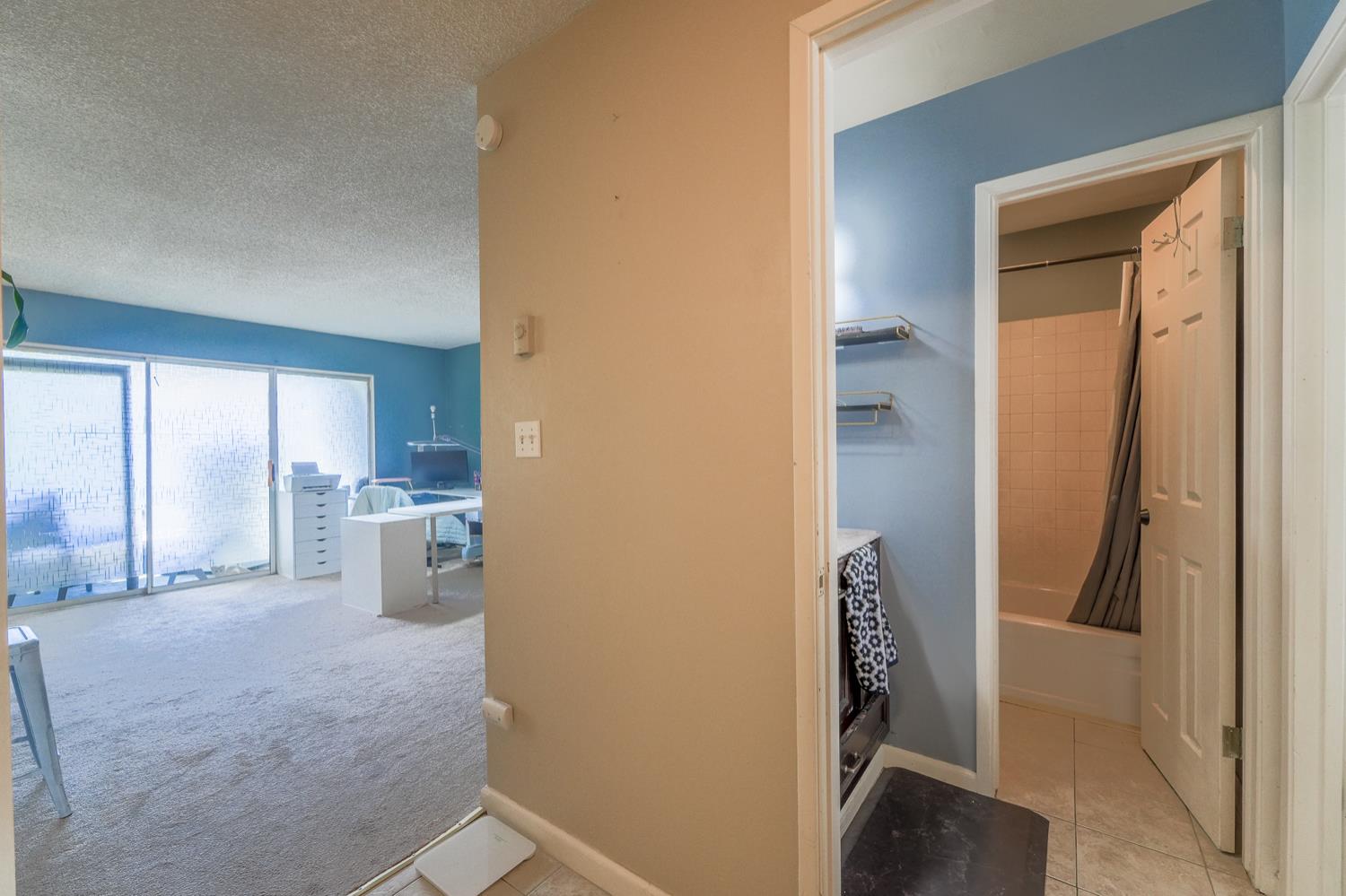 Detail Gallery Image 19 of 31 For 1036 Oak Grove Rd #86,  Concord,  CA 94518 - 1 Beds | 1 Baths