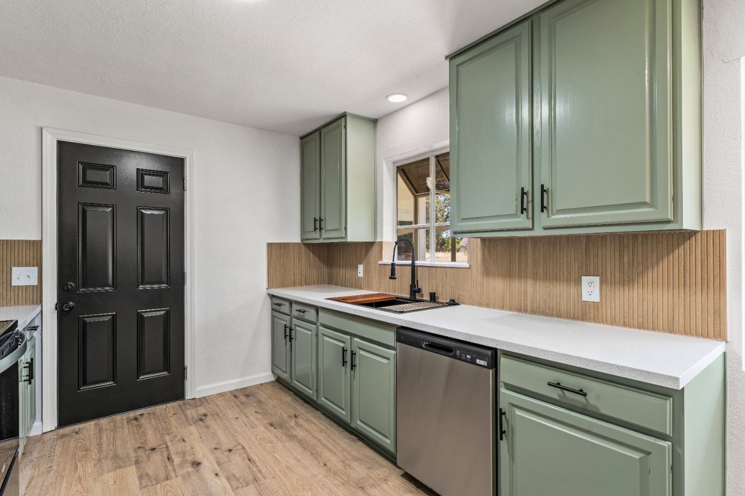 Detail Gallery Image 12 of 27 For 10338 N St, Live Oak,  CA 95953 - 3 Beds | 2 Baths