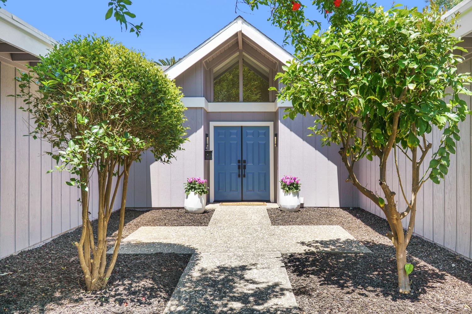 Detail Gallery Image 2 of 31 For 4345 El Macero Dr, Davis,  CA 95618 - 3 Beds | 2 Baths
