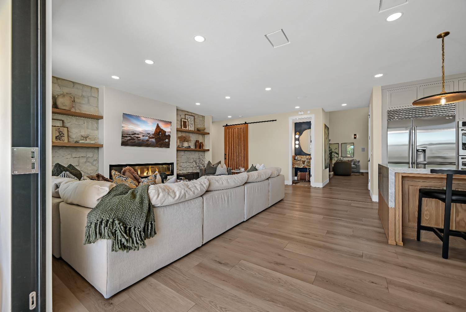 Detail Gallery Image 15 of 36 For 5020 Tesoro Way, El Dorado Hills,  CA 95762 - 5 Beds | 3/1 Baths