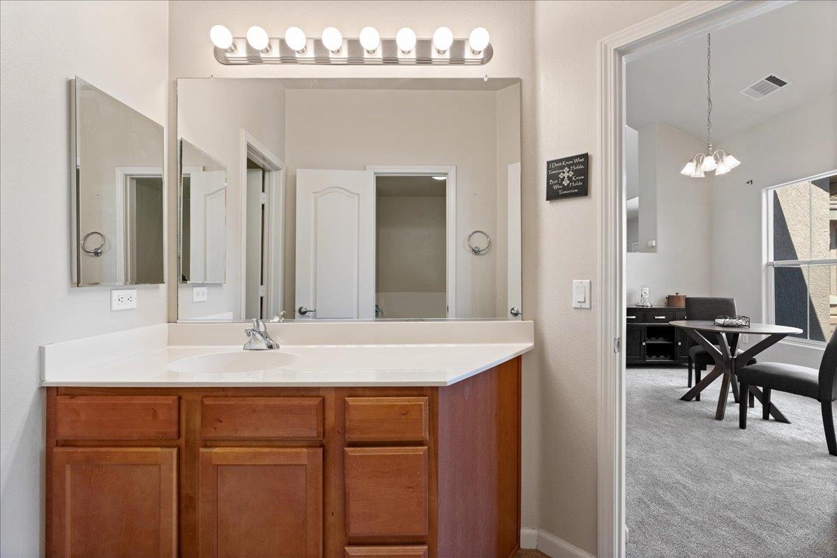 Photo #21: 225066989 Listing: Photo #21