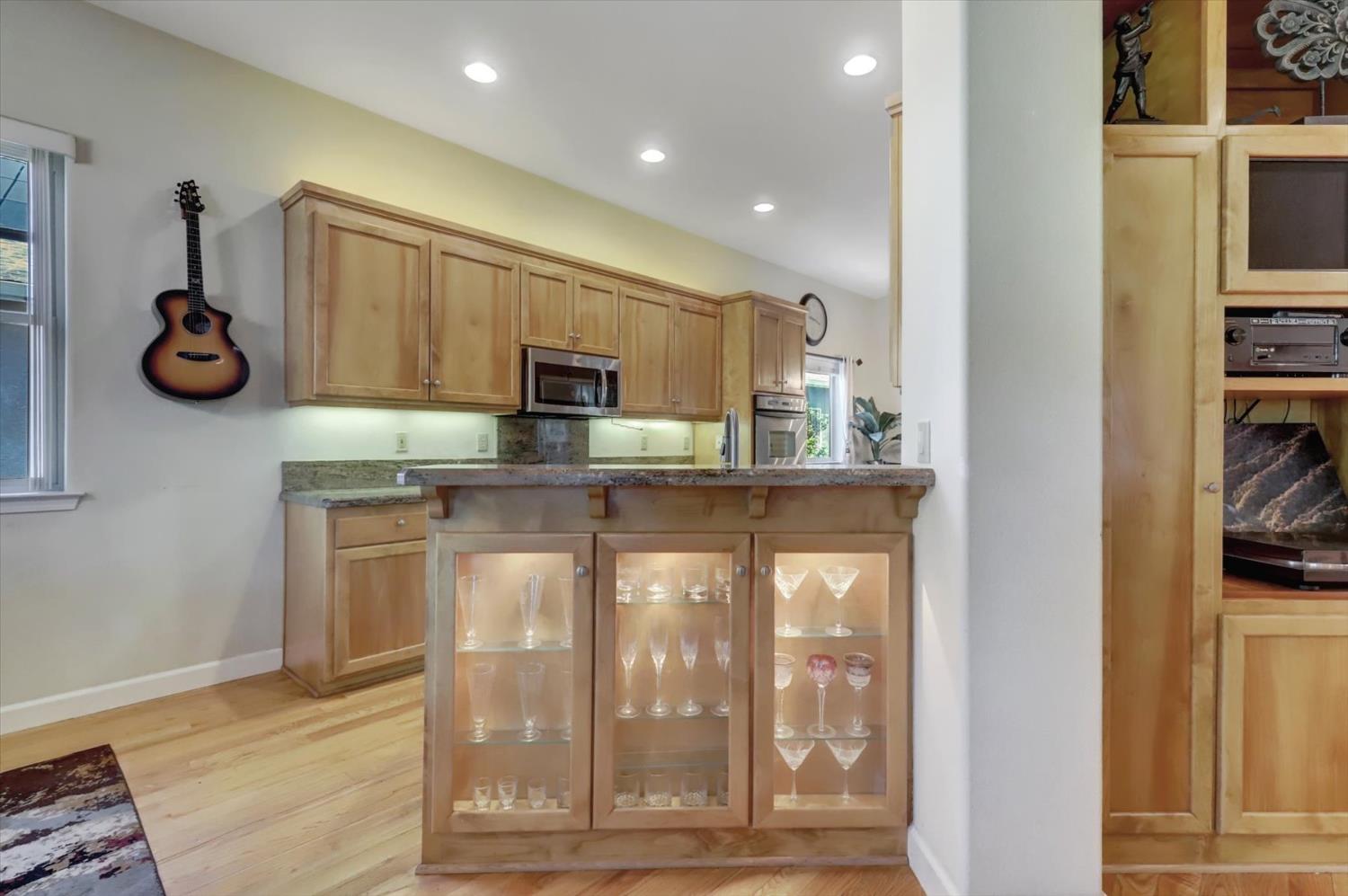 Detail Gallery Image 12 of 98 For 23158 Lone Pine Dr, Auburn,  CA 95602 - 4 Beds | 4 Baths