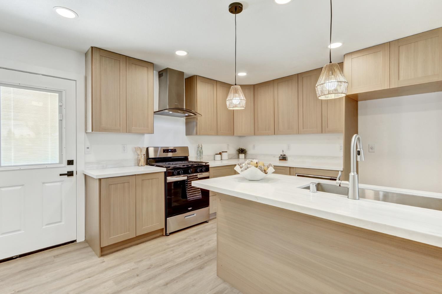 Detail Gallery Image 14 of 37 For 510 U St, Rio Linda,  CA 95673 - 3 Beds | 2 Baths
