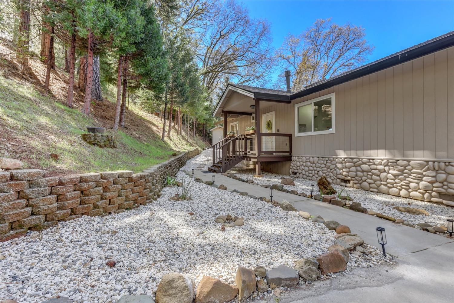 Detail Gallery Image 47 of 90 For 15690 Fay Rd, Grass Valley,  CA 95949 - 3 Beds | 2 Baths