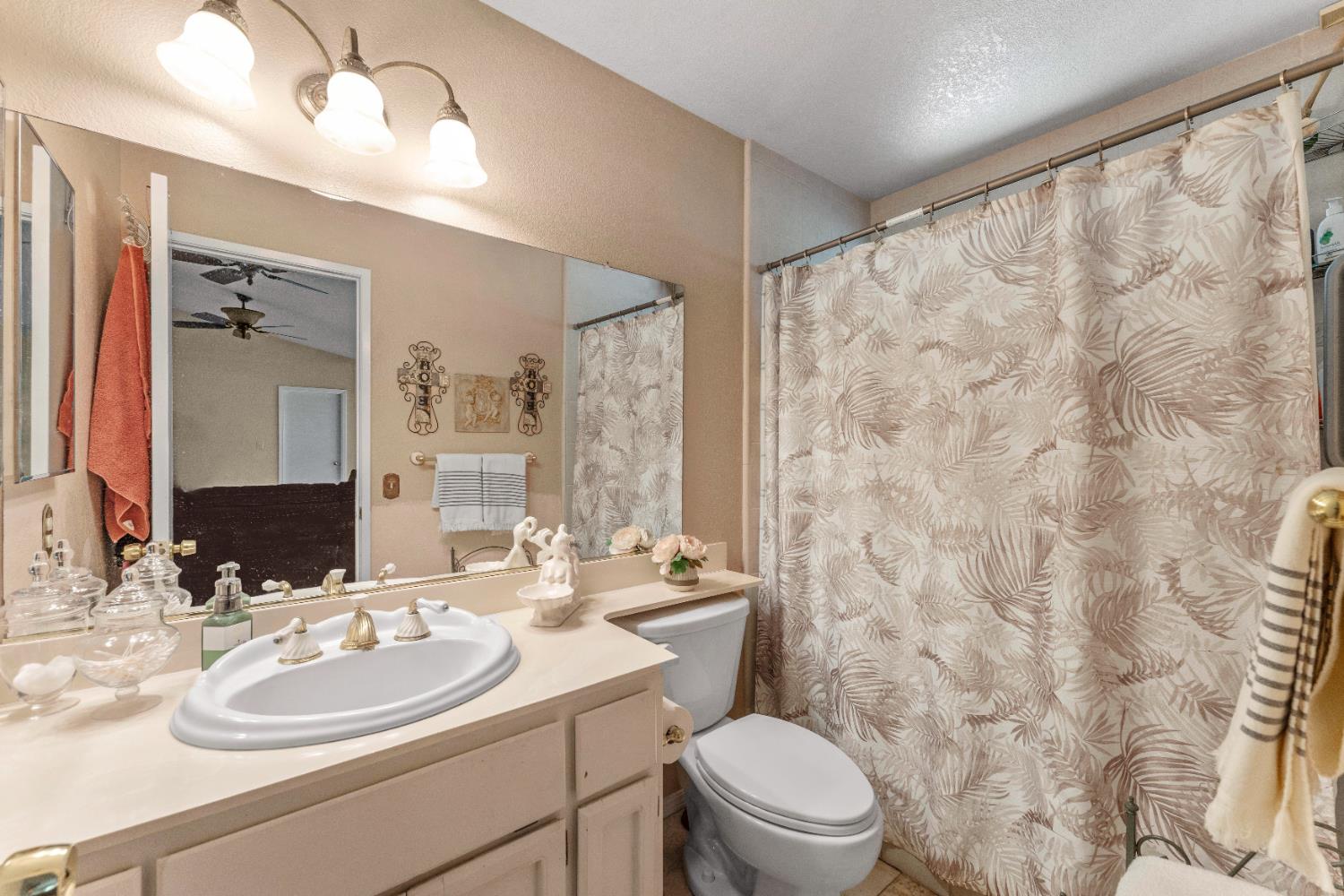 Detail Gallery Image 22 of 77 For 8141 Bellingrath Dr, Elverta,  CA 95626 - 5 Beds | 3 Baths