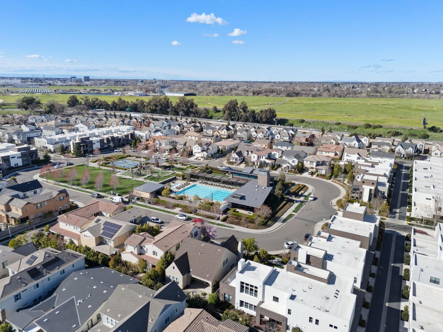 Detail Gallery Image 64 of 78 For 3565 Forney Way, Sacramento,  CA 95816 - 4 Beds | 2/1 Baths