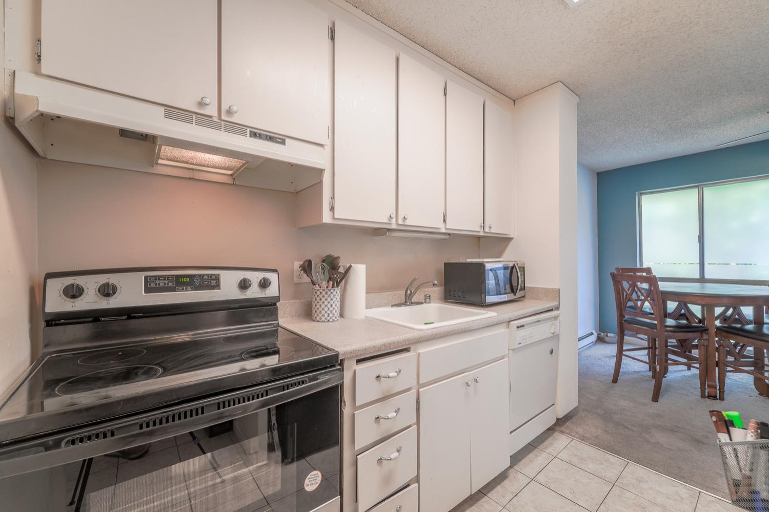 Detail Gallery Image 16 of 31 For 1036 Oak Grove Rd #86,  Concord,  CA 94518 - 1 Beds | 1 Baths