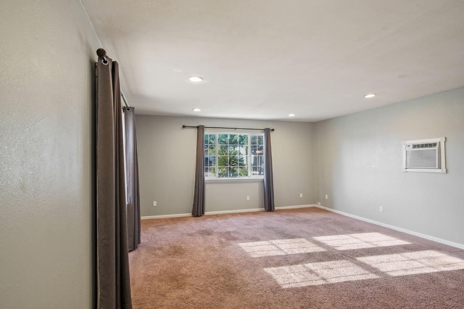 Detail Gallery Image 8 of 45 For 700 N Montana Ave, Turlock,  CA 95380 - 2 Beds | 1 Baths