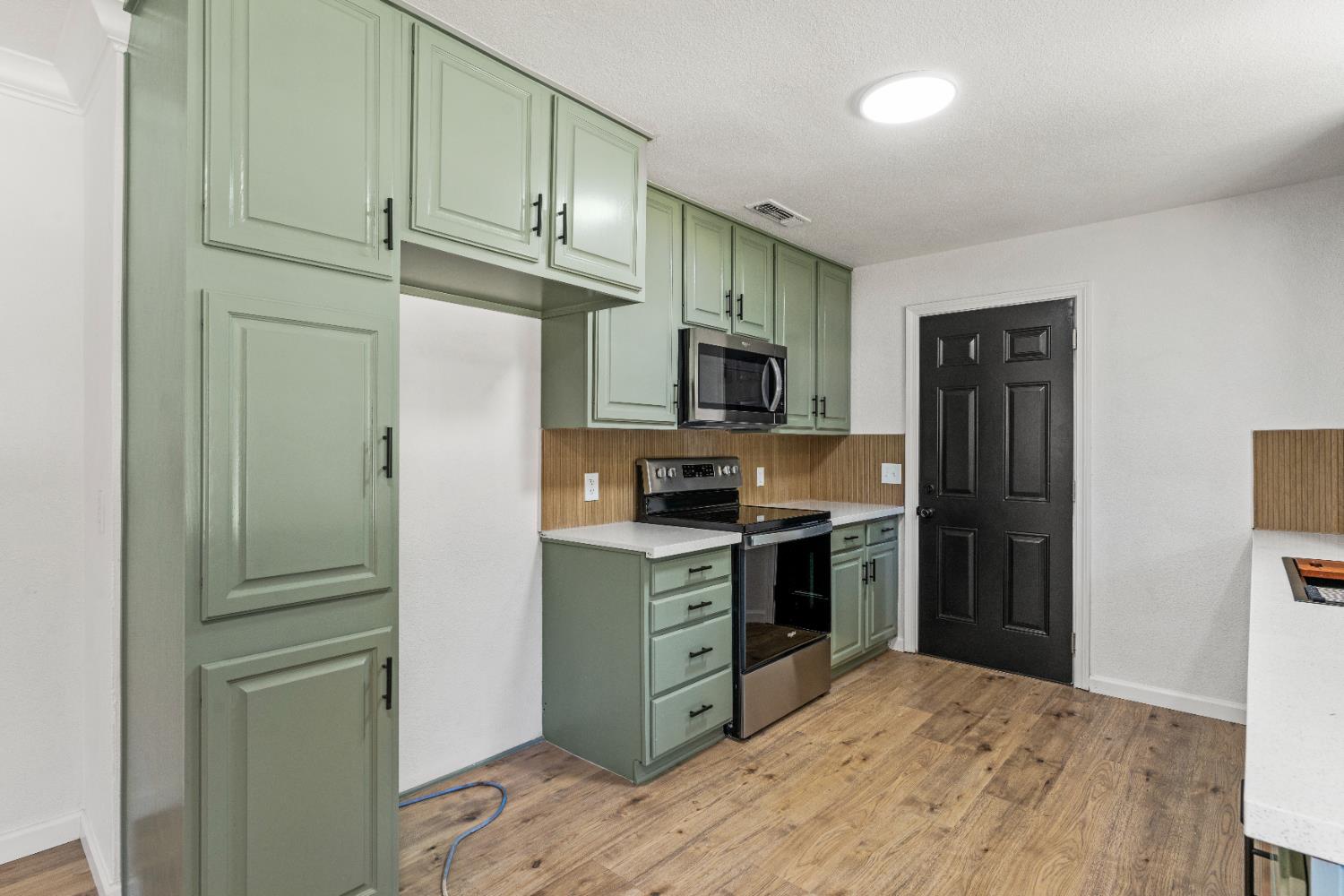 Detail Gallery Image 11 of 27 For 10338 N St, Live Oak,  CA 95953 - 3 Beds | 2 Baths