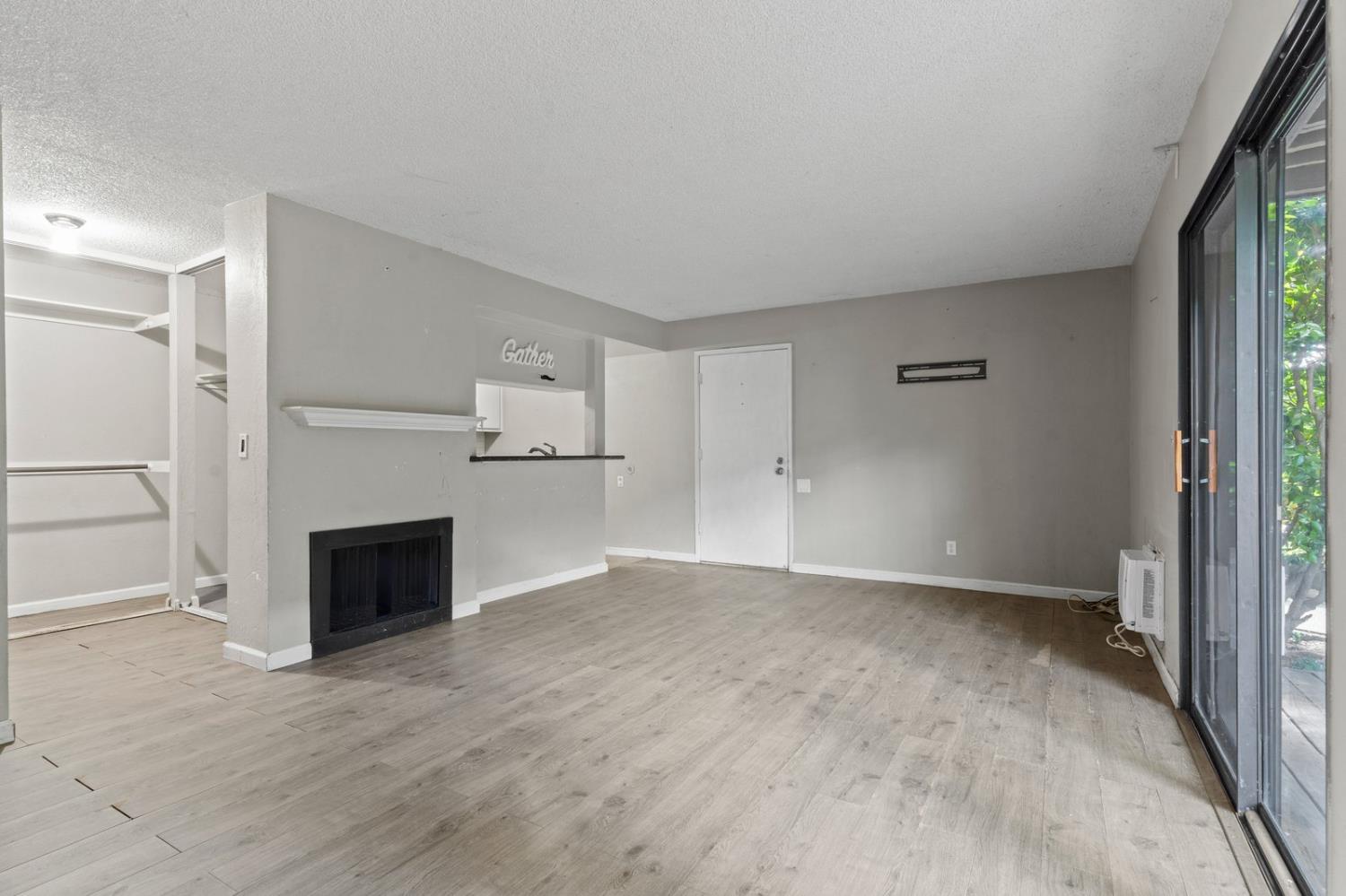 Detail Gallery Image 8 of 24 For 923 Fulton Ave #447,  Sacramento,  CA 95825 - 1 Beds | 1 Baths