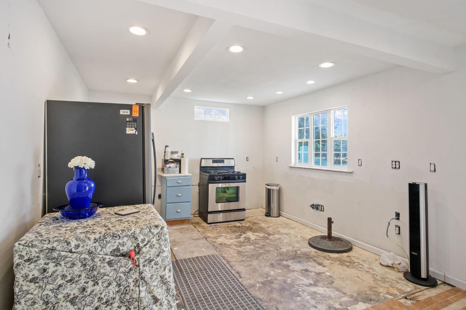 Detail Gallery Image 12 of 45 For 700 N Montana Ave, Turlock,  CA 95380 - 2 Beds | 1 Baths