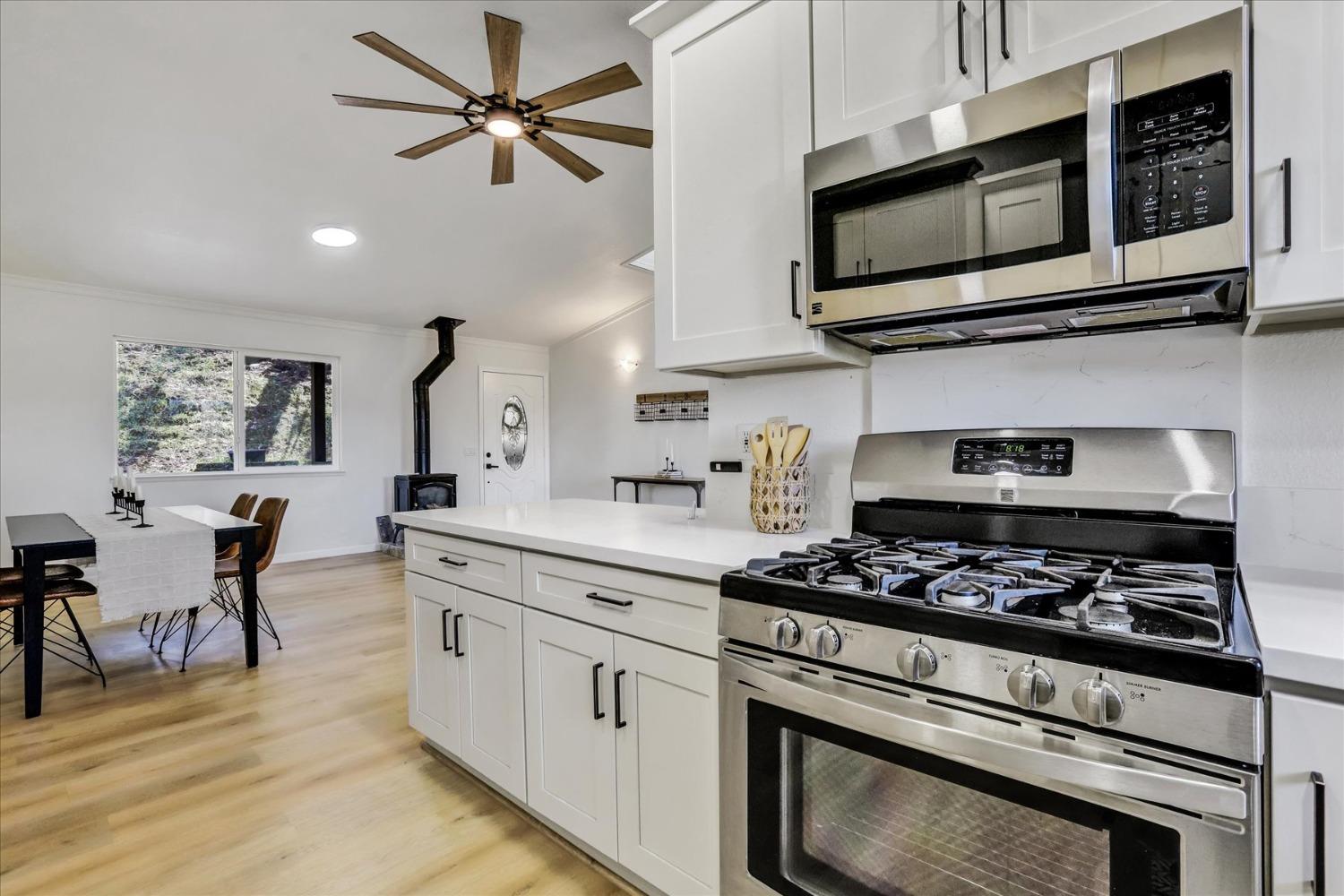 Detail Gallery Image 18 of 90 For 15690 Fay Rd, Grass Valley,  CA 95949 - 3 Beds | 2 Baths