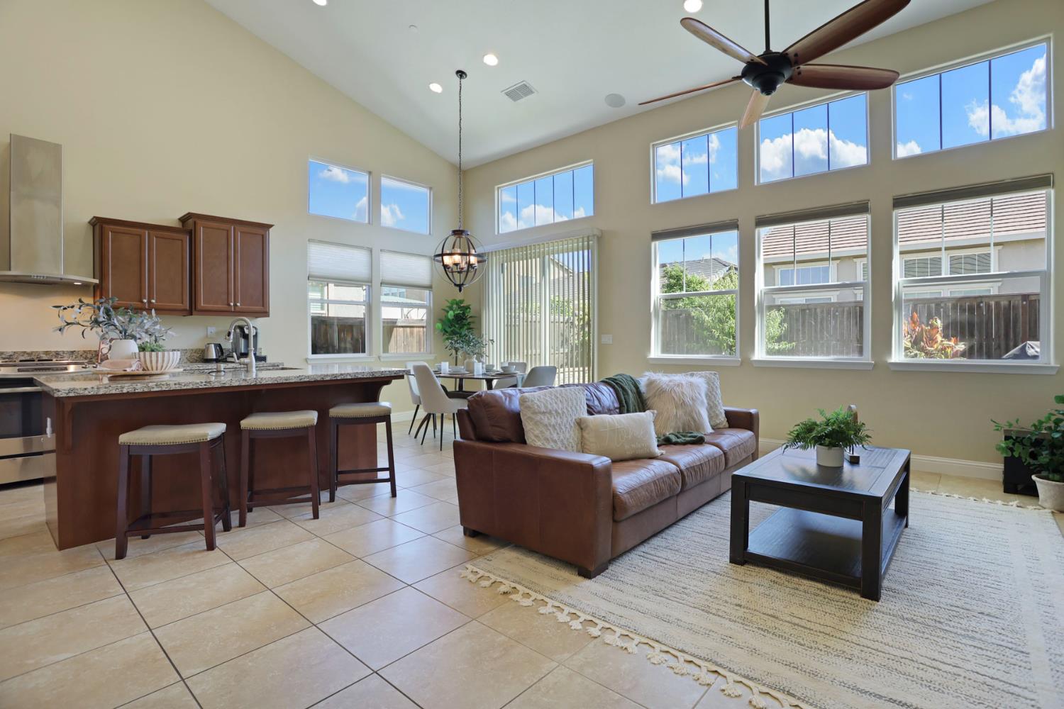 Detail Gallery Image 18 of 50 For 736 Open Range Ave, Lathrop,  CA 95330 - 3 Beds | 3 Baths
