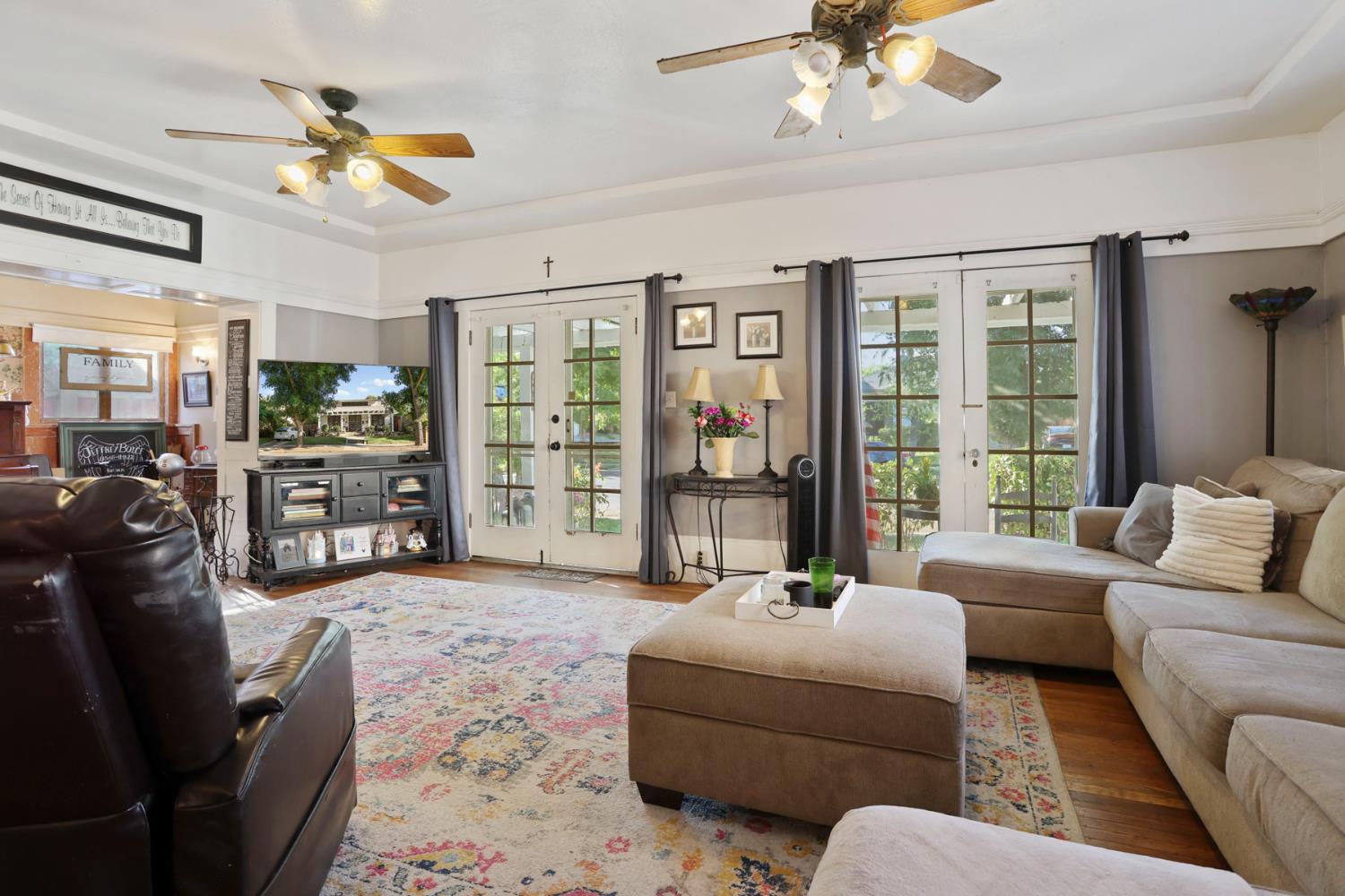 Detail Gallery Image 11 of 37 For 1054 W Willow St, Stockton,  CA 95203 - 3 Beds | 1 Baths