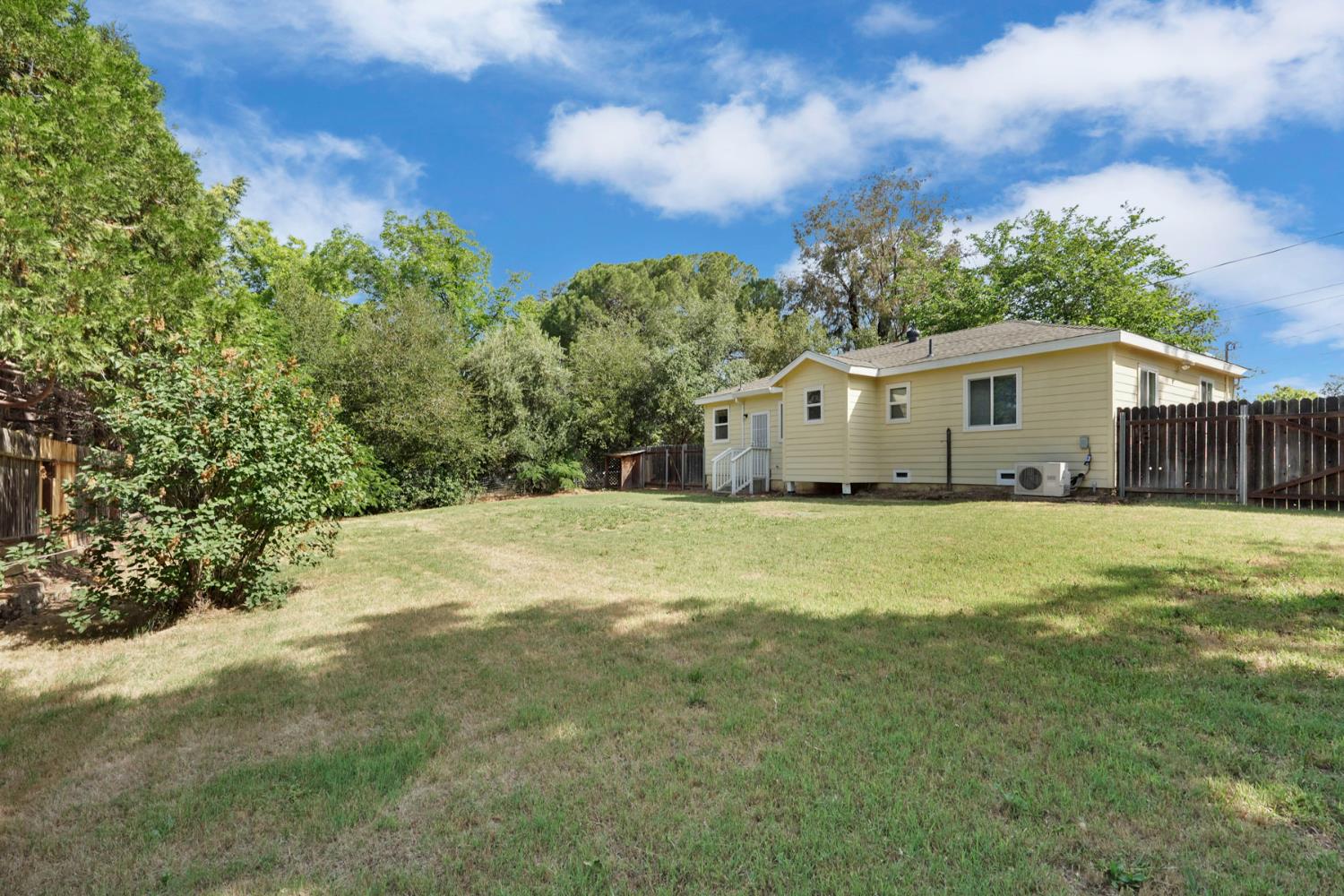Detail Gallery Image 27 of 31 For 820 Comstock Dr, Folsom,  CA 95630 - 2 Beds | 1 Baths