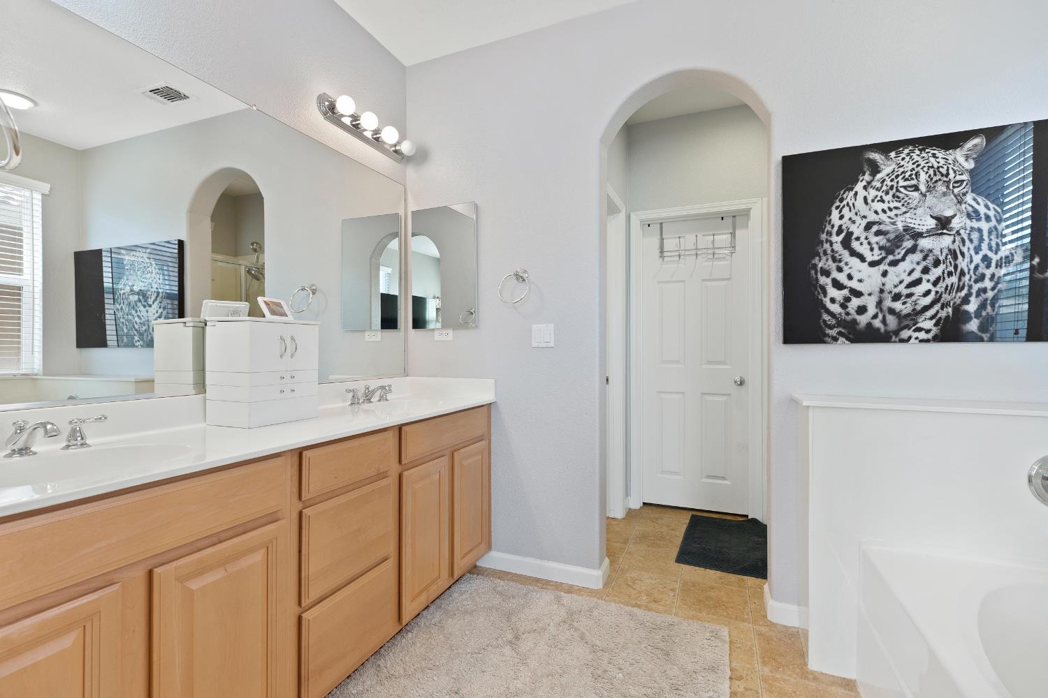 Detail Gallery Image 23 of 33 For 2816 Hawaiian Petrel Ave, Modesto,  CA 95355 - 3 Beds | 2/1 Baths