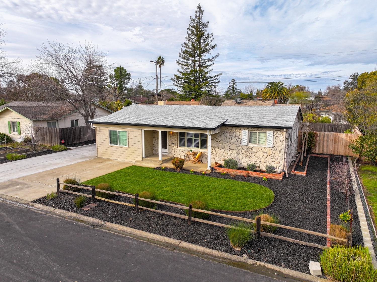 Detail Gallery Image 33 of 34 For 1005 Hillcrest Ave, Roseville,  CA 95678 - 3 Beds | 2 Baths