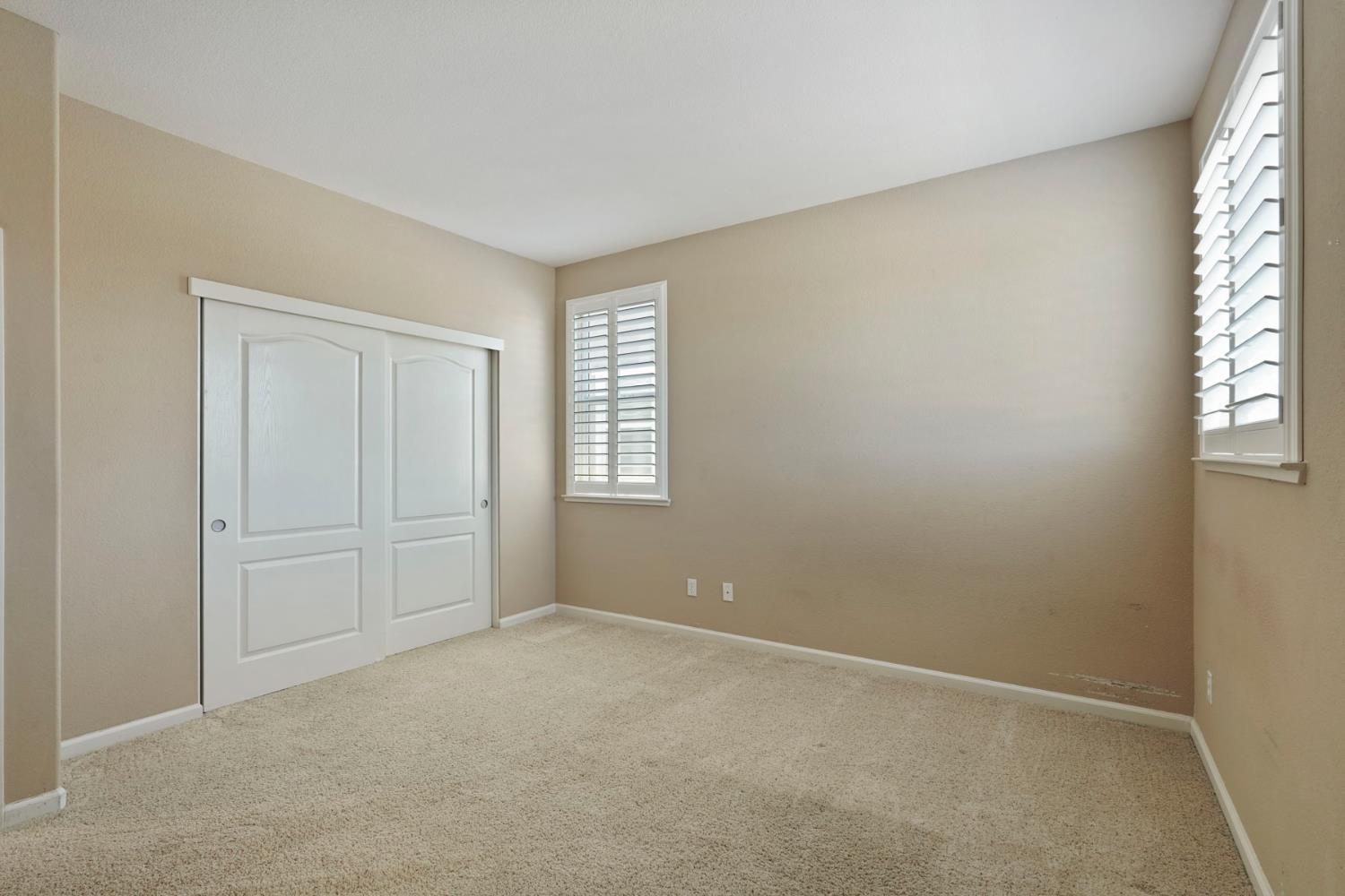 Detail Gallery Image 32 of 50 For 9734 Fall Valley Way, Sacramento,  CA 95829 - 5 Beds | 3 Baths