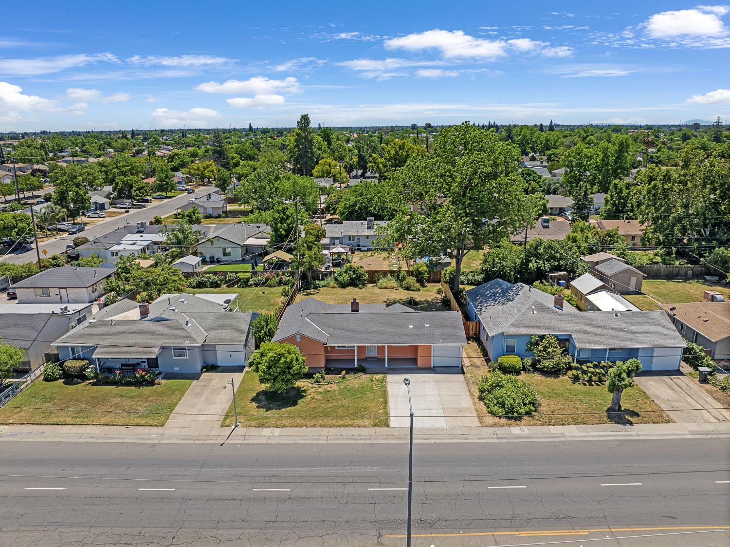 Detail Gallery Image 26 of 29 For 6350 Fruitridge Rd, Sacramento,  CA 95820 - 2 Beds | 1 Baths