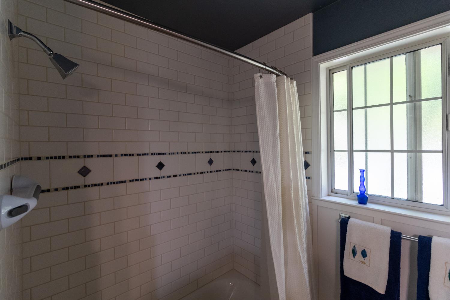 Detail Gallery Image 17 of 66 For 18069 Norlene Way, Grass Valley,  CA 95949 - 3 Beds | 3 Baths