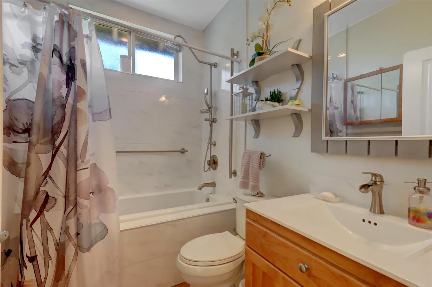 Detail Gallery Image 41 of 98 For 23158 Lone Pine Dr, Auburn,  CA 95602 - 4 Beds | 4 Baths