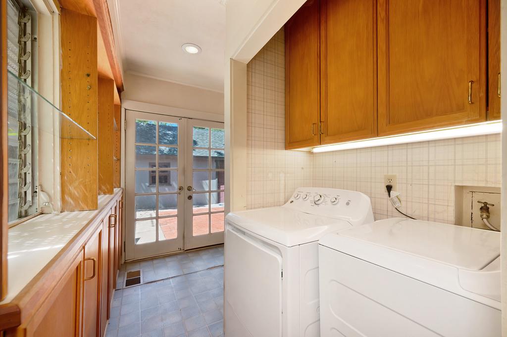 Detail Gallery Image 32 of 42 For 2665 3rd Ave, Sacramento,  CA 95818 - 2 Beds | 1 Baths