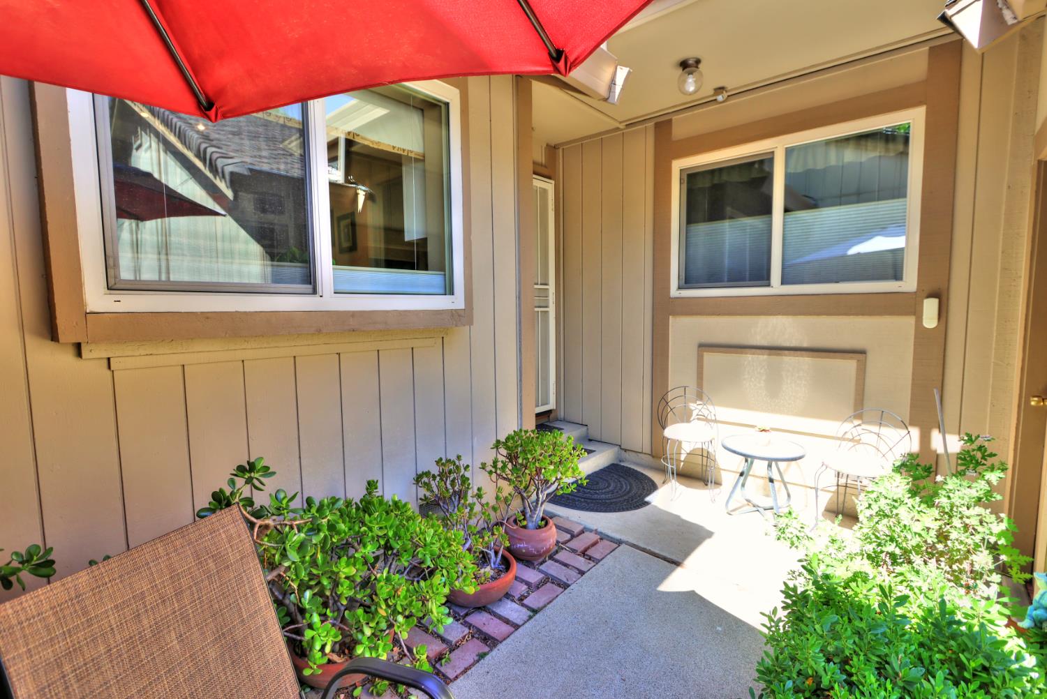 Detail Gallery Image 4 of 36 For 7043 Rancho Mirage Ct, Citrus Heights,  CA 95621 - 2 Beds | 2 Baths