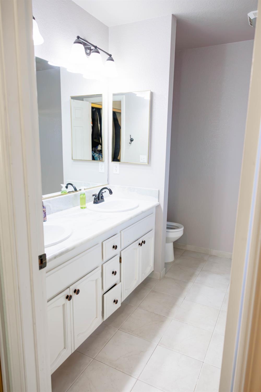 Detail Gallery Image 18 of 32 For 1434 Long Creek Way, Roseville,  CA 95747 - 3 Beds | 2/1 Baths