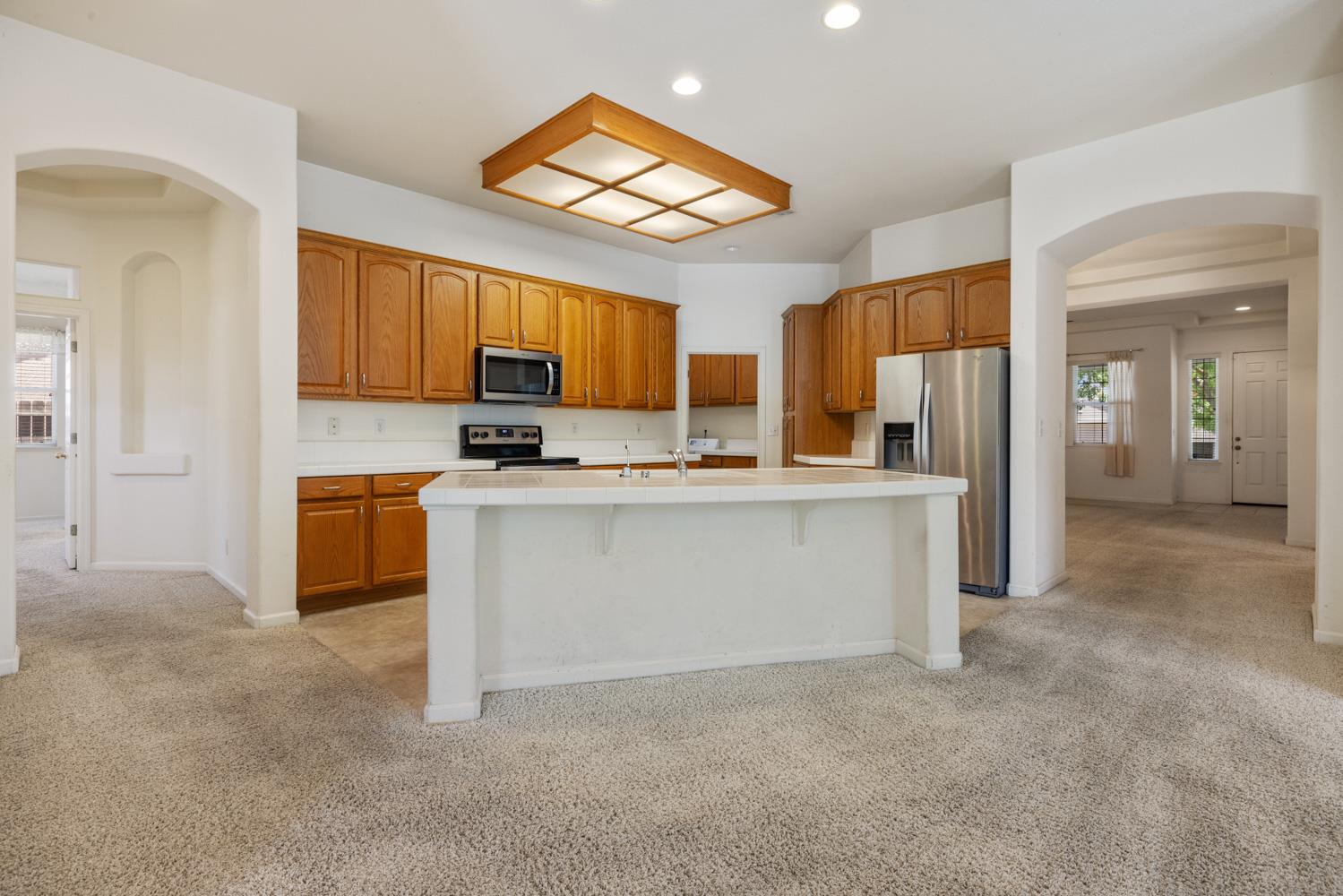 Detail Gallery Image 7 of 40 For 2264 Autumn Moon Way, Turlock,  CA 95382 - 4 Beds | 3 Baths