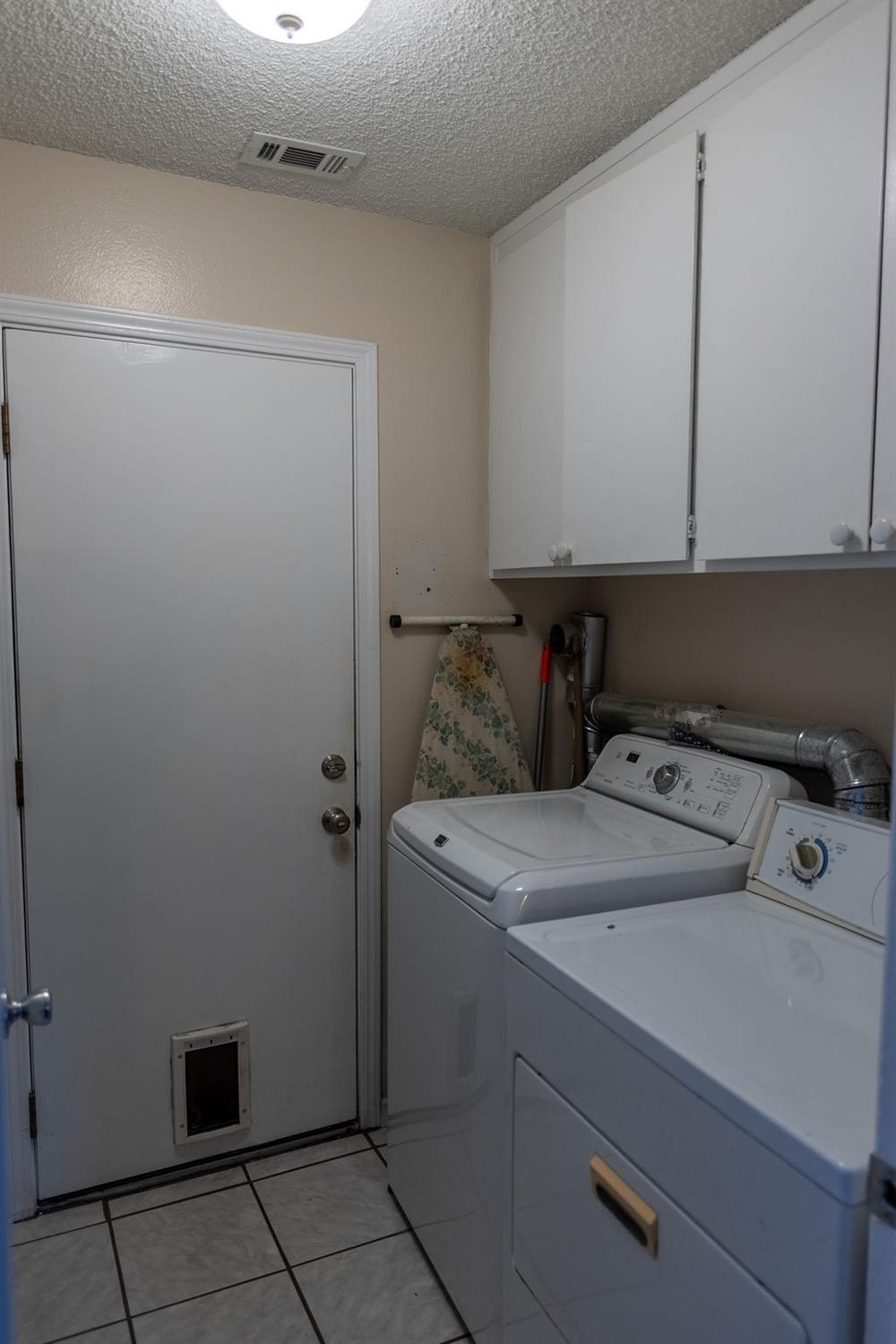 Detail Gallery Image 13 of 36 For 6109 Tremain Dr, Citrus Heights,  CA 95621 - 4 Beds | 2/1 Baths