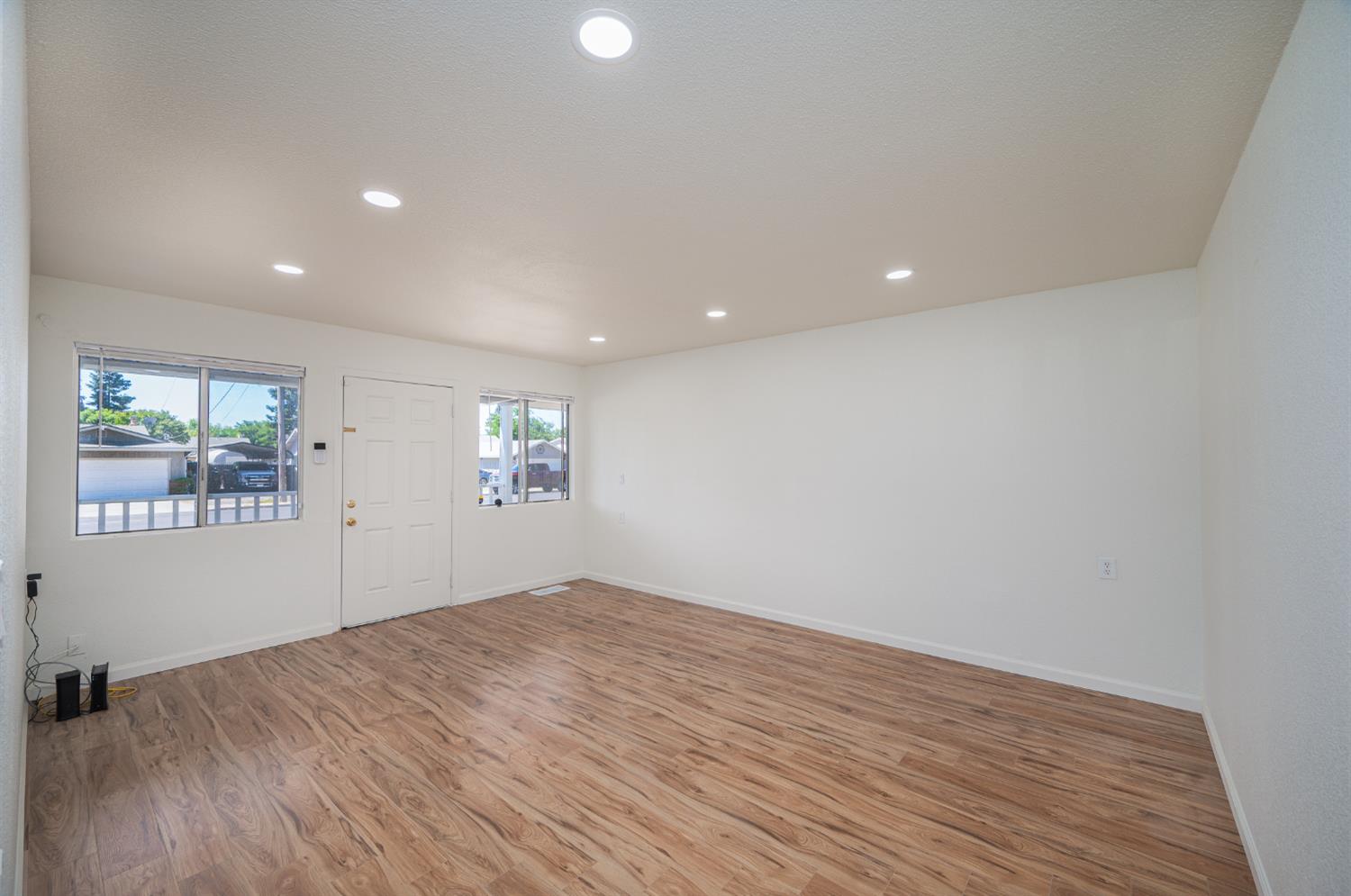 Detail Gallery Image 21 of 39 For 13137 Bentley St, Waterford,  CA 95386 - 3 Beds | 2 Baths