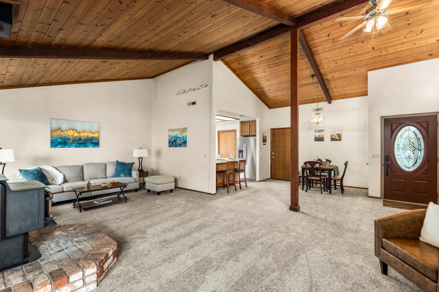 Detail Gallery Image 4 of 29 For 18121 Fair Oaks Dr, Penn Valley,  CA 95946 - 3 Beds | 2 Baths