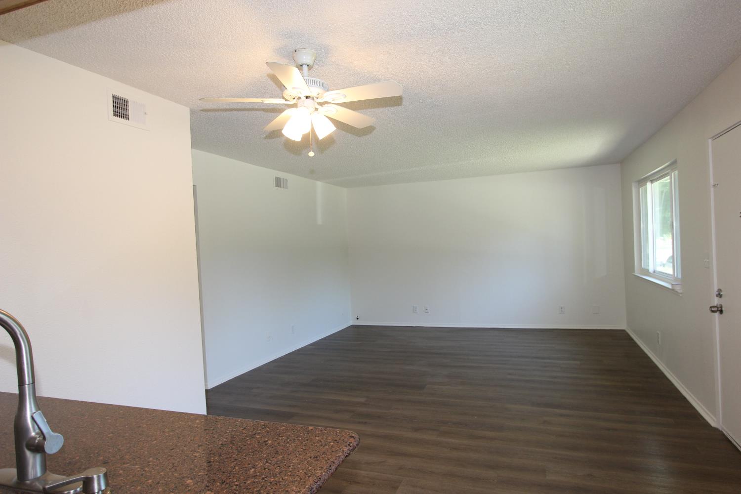 Detail Gallery Image 6 of 15 For 3753 Park Dr #1,  Auburn,  CA 95602 - 2 Beds | 1 Baths