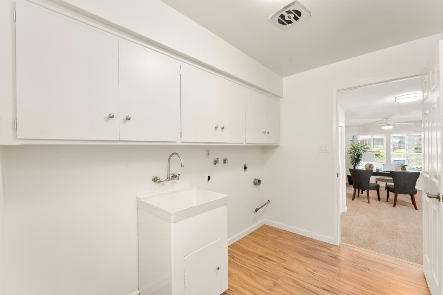 Detail Gallery Image 27 of 47 For 6836 Westmore Way, Carmichael,  CA 95608 - 4 Beds | 2 Baths
