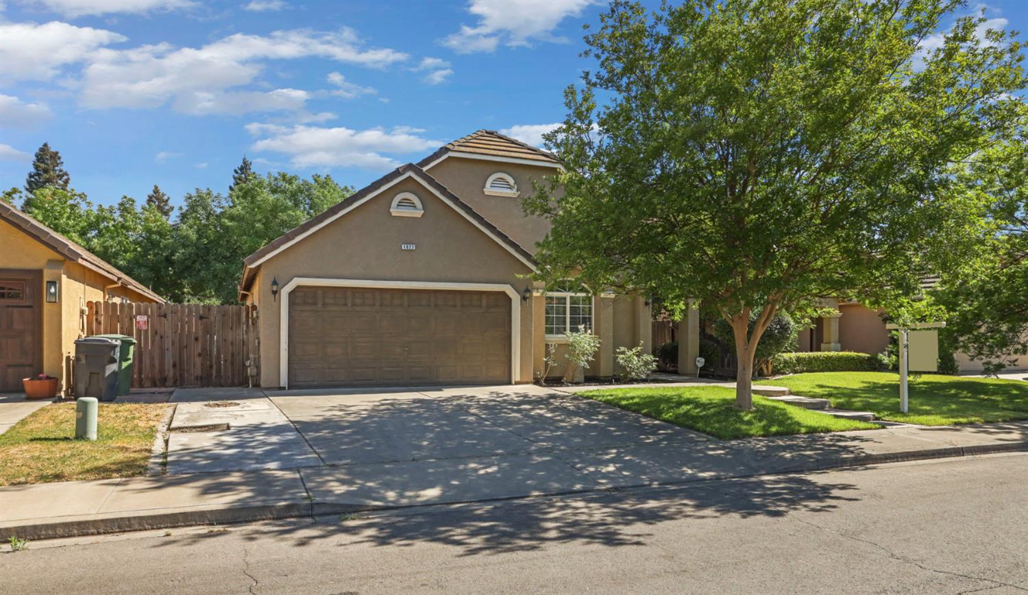 Detail Gallery Image 3 of 37 For 1022 Kirksey, Turlock,  CA 95382 - 3 Beds | 2 Baths