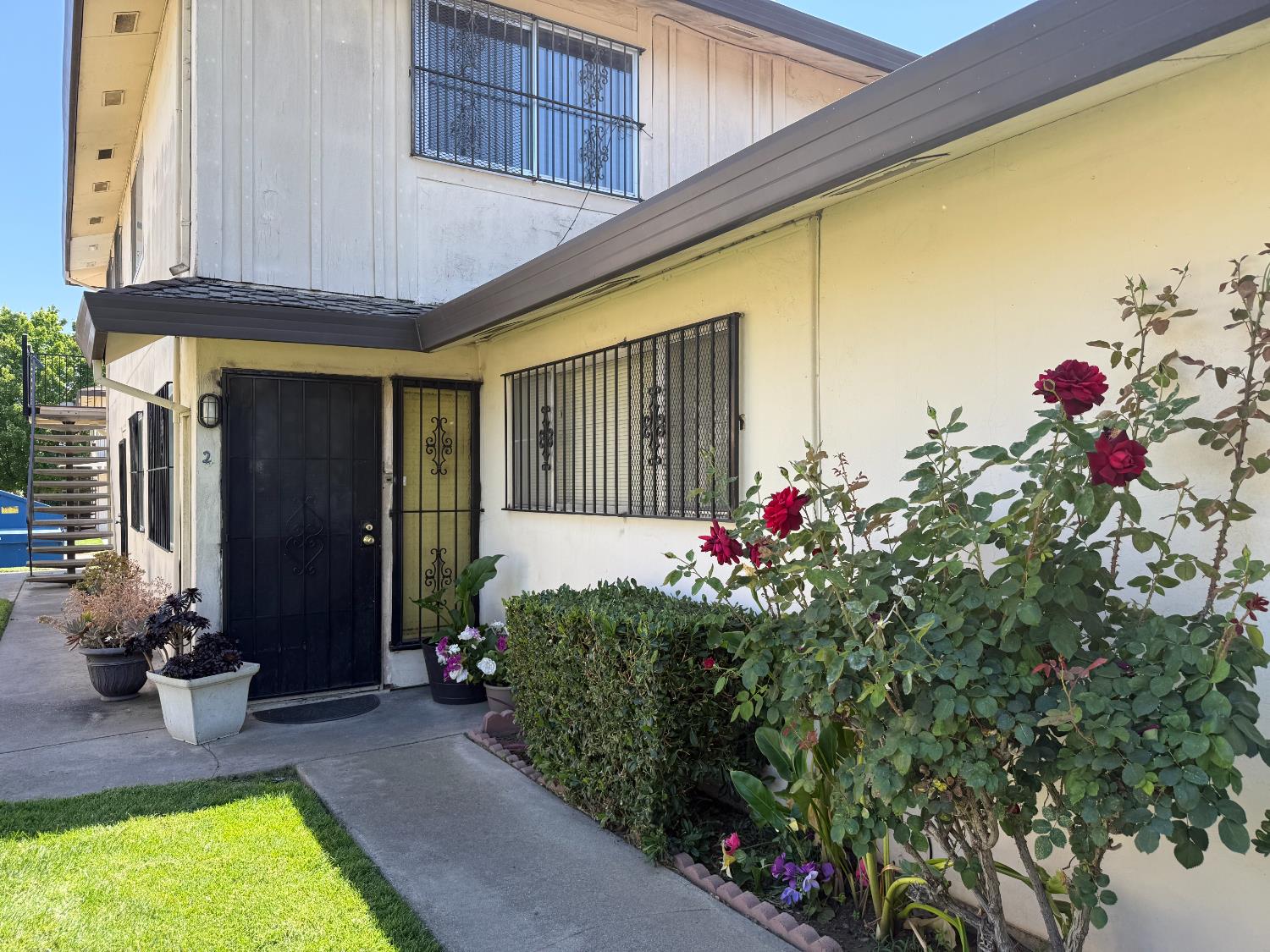 Detail Gallery Image 3 of 4 For 2944 Peachtree Dr #2,  Stockton,  CA 95203 - 2 Beds | 1 Baths