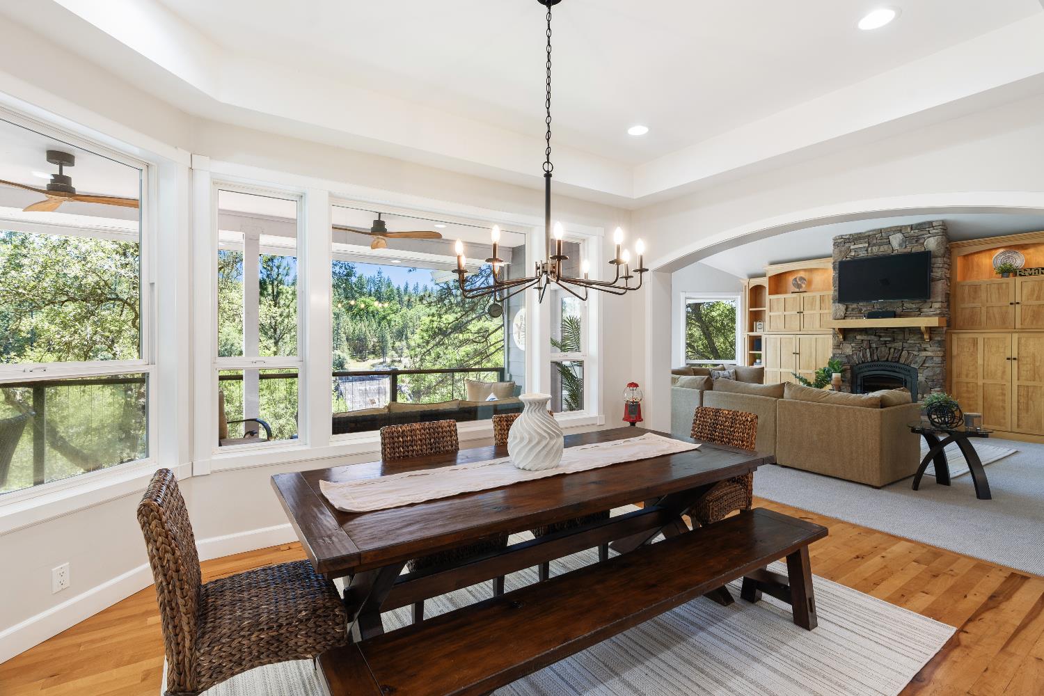 Detail Gallery Image 8 of 47 For 13987 Camino De Lego, Auburn,  CA 95602 - 5 Beds | 4/1 Baths