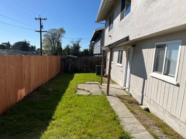 Detail Gallery Image 8 of 16 For 2524 Moyers Rd, San Pablo,  CA 94806 - 4 Beds | 2 Baths