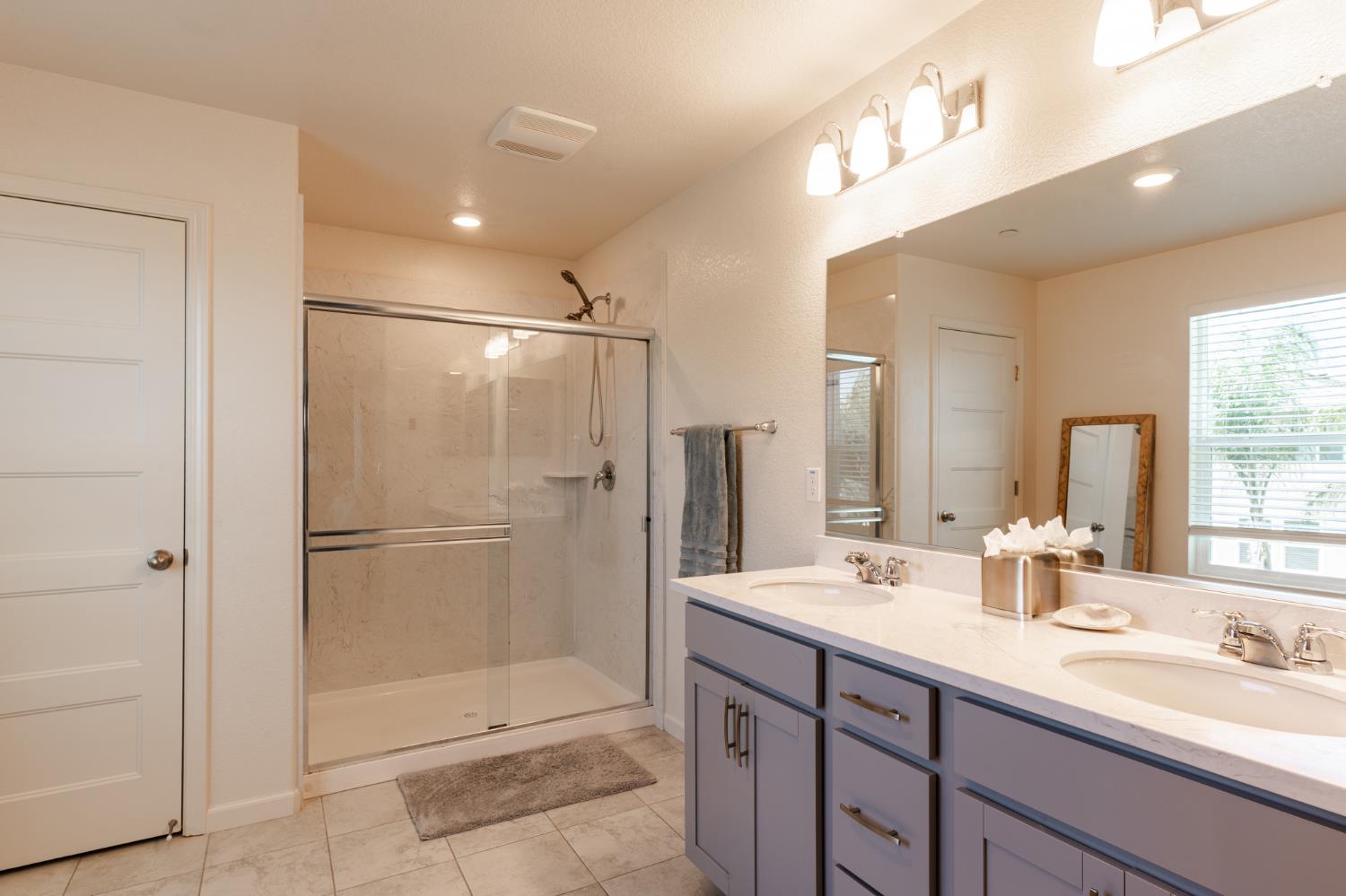 Detail Gallery Image 21 of 28 For 9096 Quartet Ave, Roseville,  CA 95747 - 4 Beds | 3 Baths