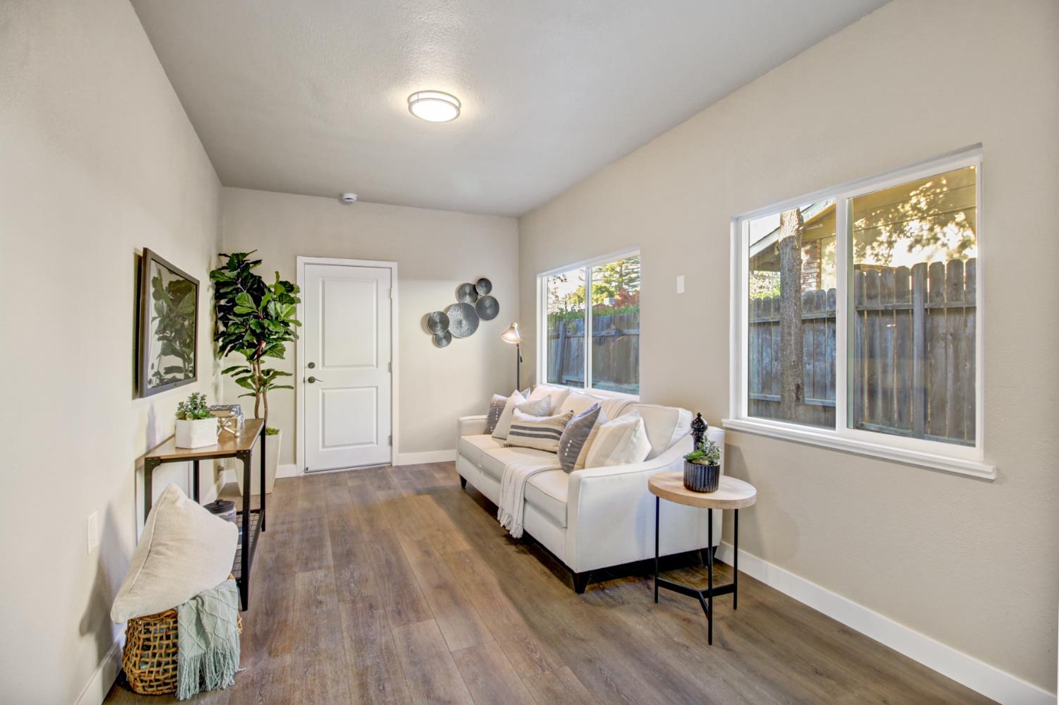 Detail Gallery Image 25 of 45 For 5512 Vahalla Dr, Carmichael,  CA 95608 - 3 Beds | 2 Baths