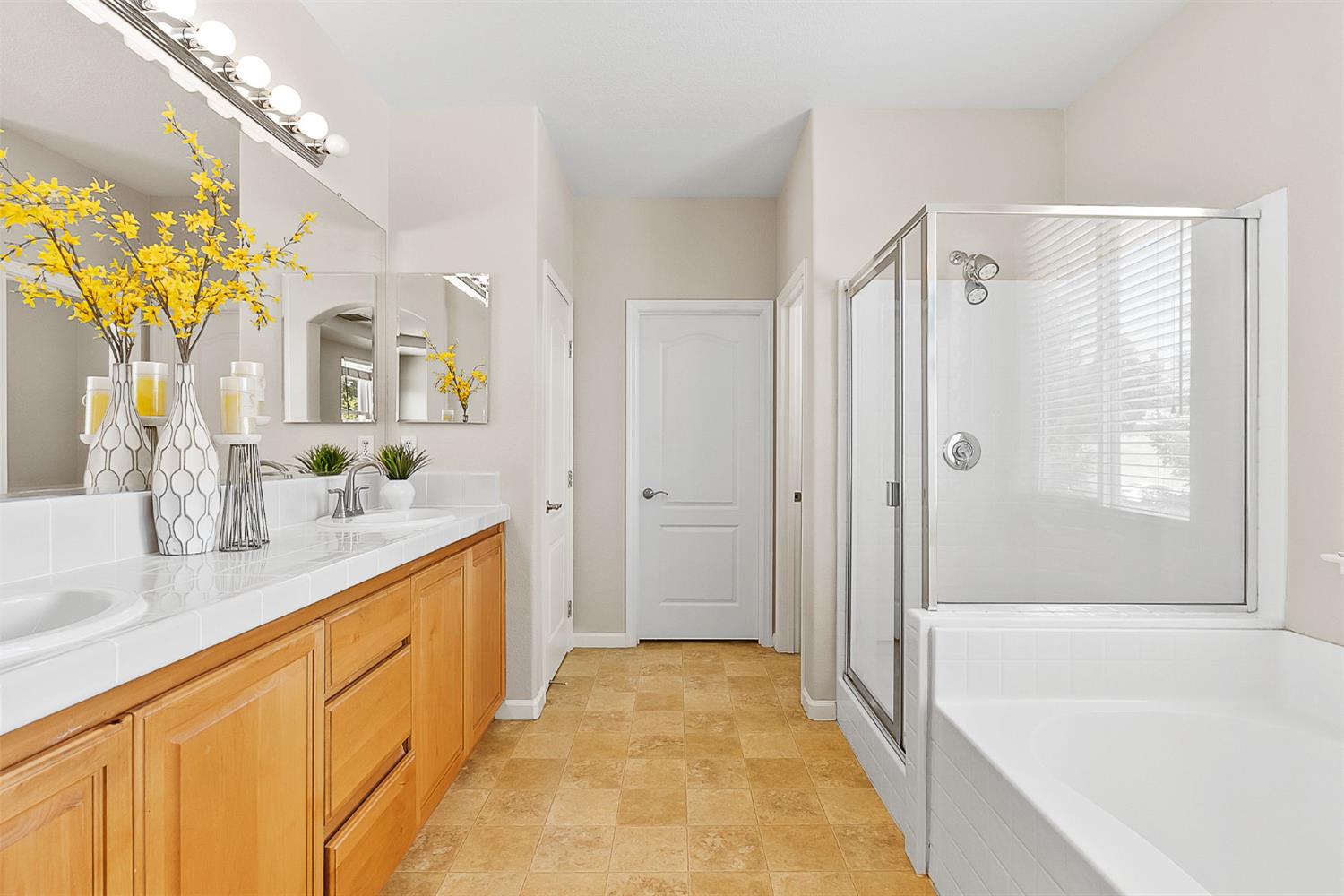 Detail Gallery Image 30 of 50 For 1200 Emerald Oak Rd, Roseville,  CA 95678 - 5 Beds | 3 Baths