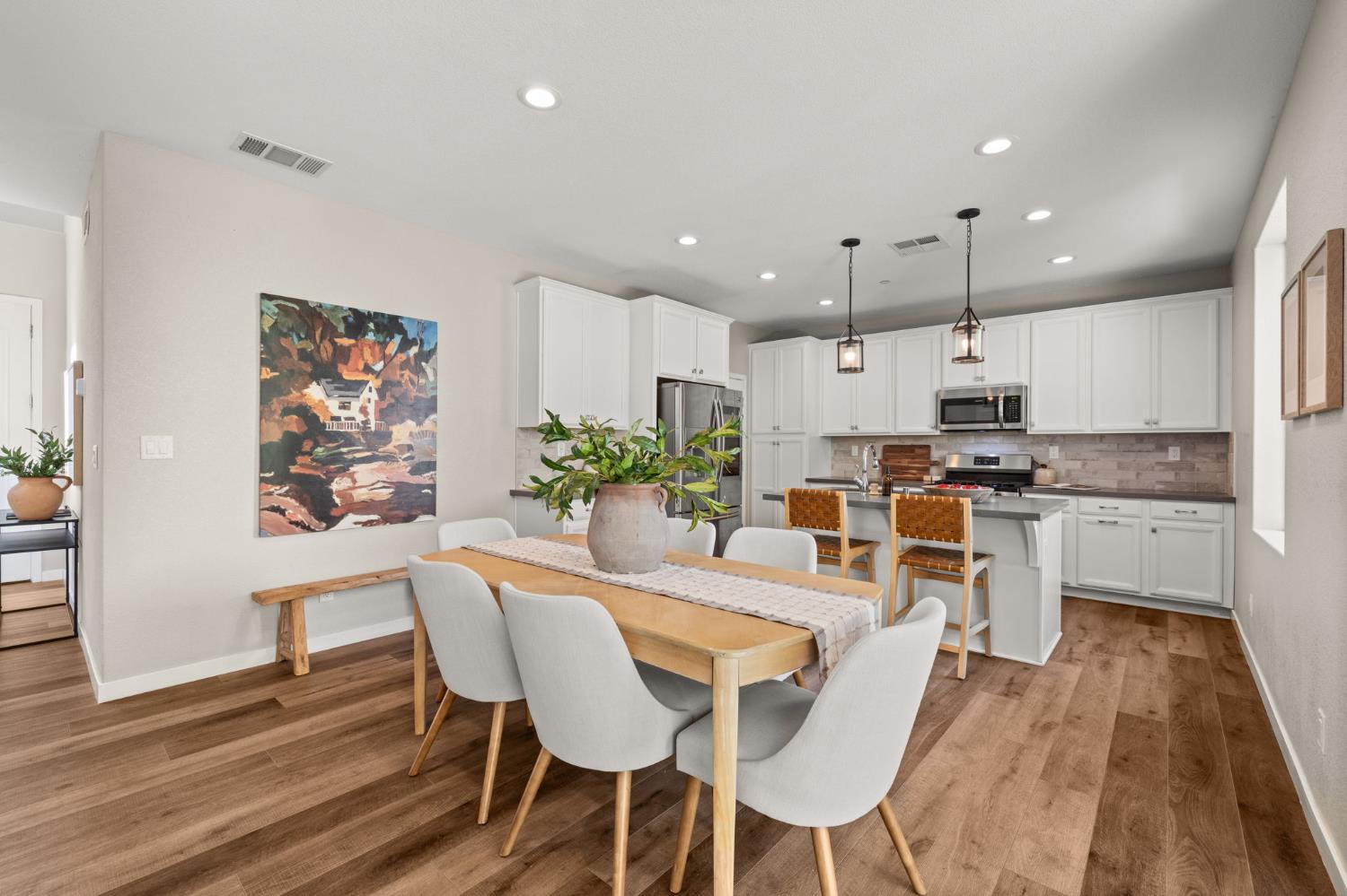 Detail Gallery Image 20 of 78 For 3565 Forney Way, Sacramento,  CA 95816 - 4 Beds | 2/1 Baths